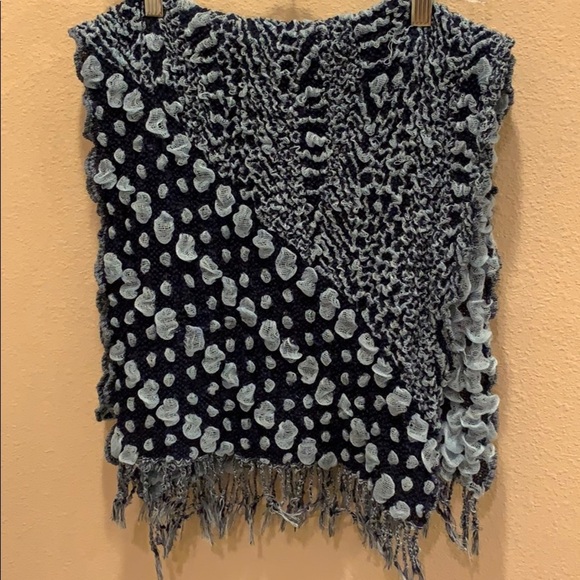 Blue scarf - Picture 1 of 1